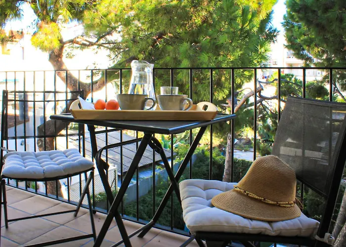 Daire Montroig Penthouse In Sitges