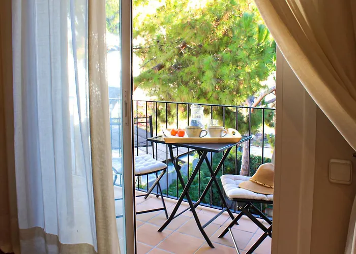 Daire Montroig Penthouse In Sitges